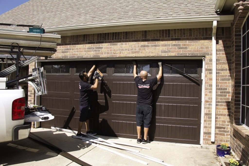 Understanding the Process of Garage Replacement Services