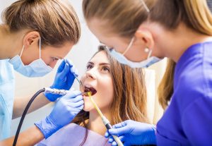 How to Choose the Right Dentist for You