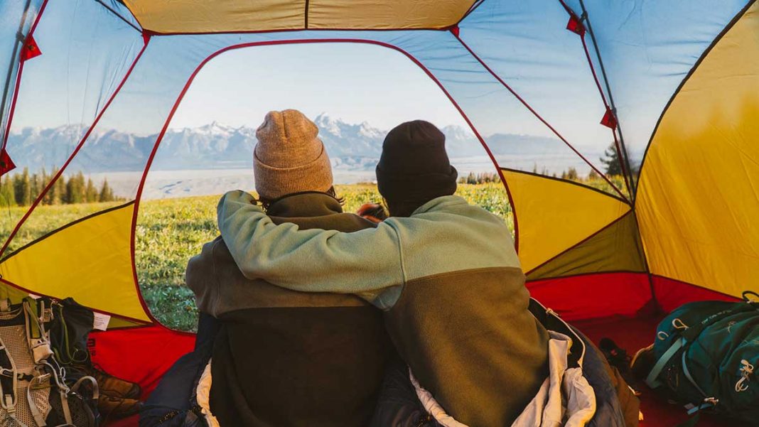 How Camping Can Help You Connect with Family and Friends