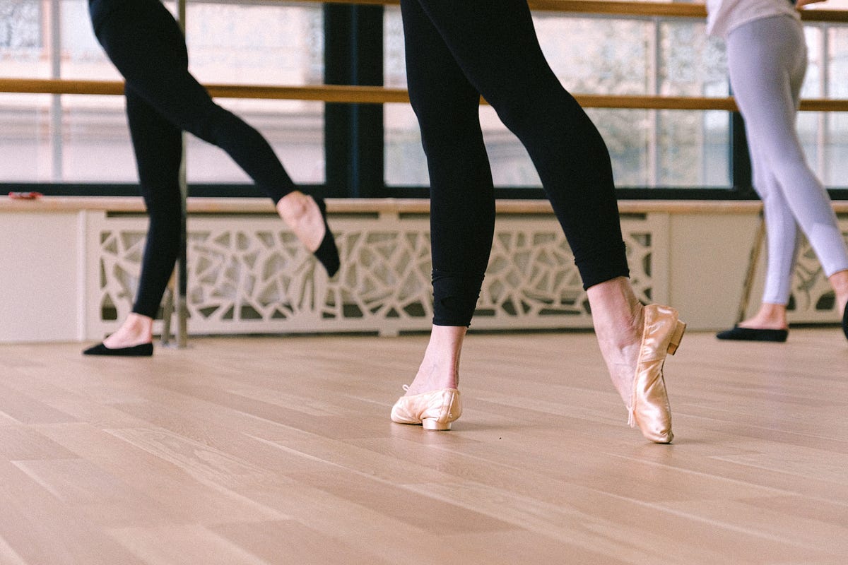 Exploring the Rhythmic World of Dance: Women's Tap Shoes